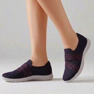 Clarks Sneakers Cloudsteppers Purple Leopard Print Elastic Strap Casual Size 9.5